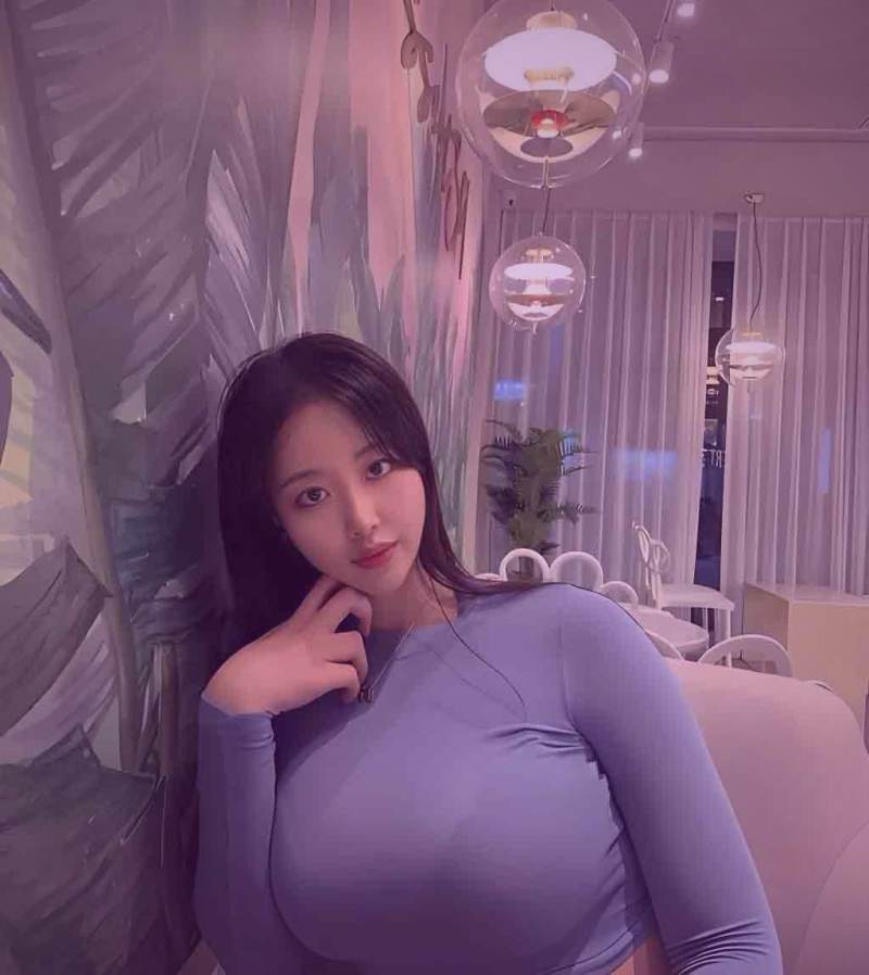 散修流仙侠小说中主角独自修炼的场景