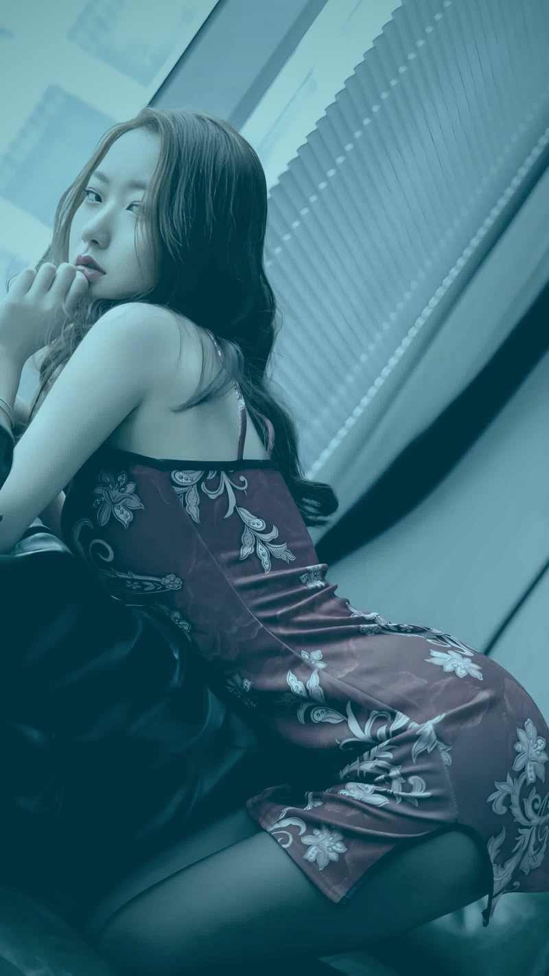 深夜的海棠书屋编辑部，屏幕上显示着玄幻小说排行榜的动态数据可视化图表